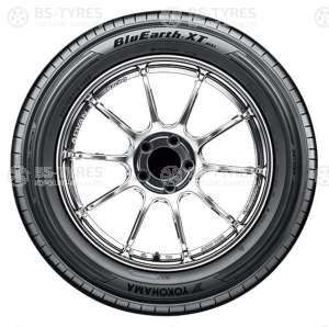 Yokohama BluEarth-XT AE61 215/65 R16 98H